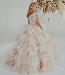  Elisabeth - Beautiful Puffy Sleeveless Dress